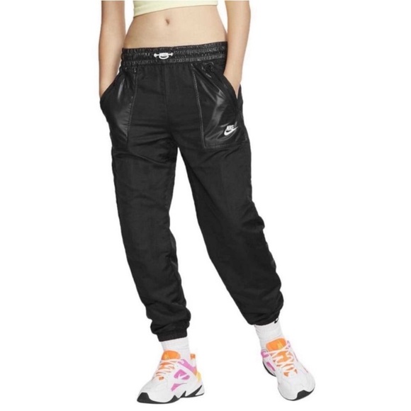 SOLD Sportswear Woven Cargo Pants size XS - Picture 4 of 14